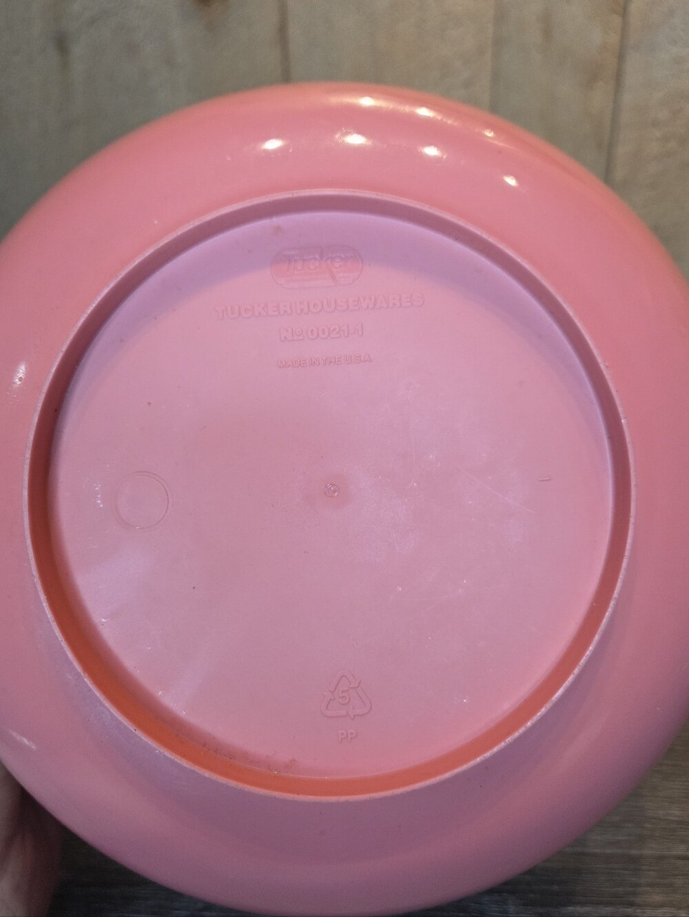 Tucker Housewares Pink Plastic Mixing Bowl MPN 0021-1 Made in USA Retro VIntage - Picture 5 of 7